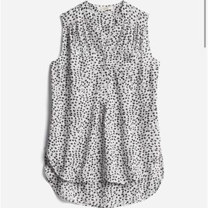 Mackenzie split neck sleeveless top (xxl)